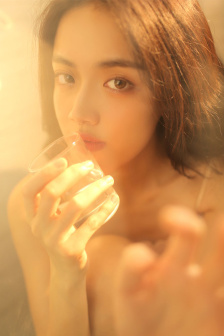 女生一键去衣软件